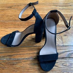 Black Strappy Heel